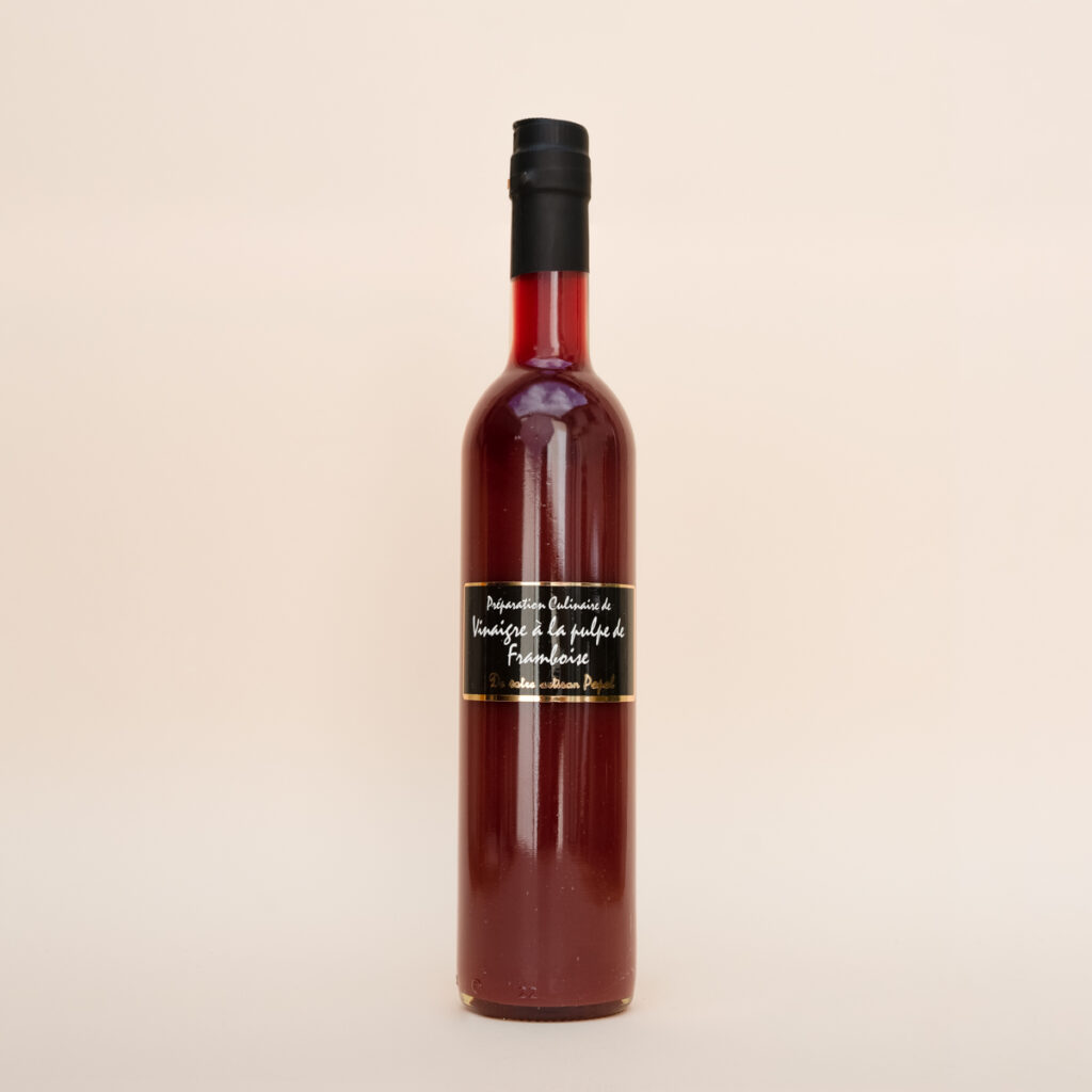 Vinaigre à la pulpe de framboise de l'Artisan Popol